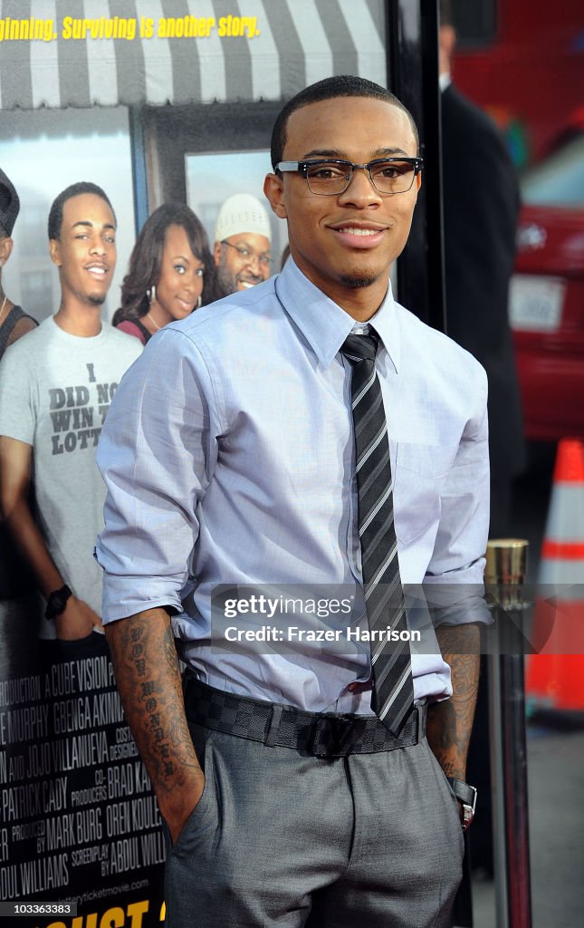 Bow Wow Rapper/actor Actor/Rapper Bow Wow attends the premiere Of Warner Bros.