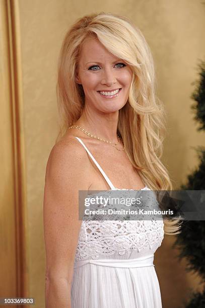 Sandra Lee attends the premiere of "Eat Pray Love" at the Ziegfeld Theatre on August 10, 2010 in New York City.