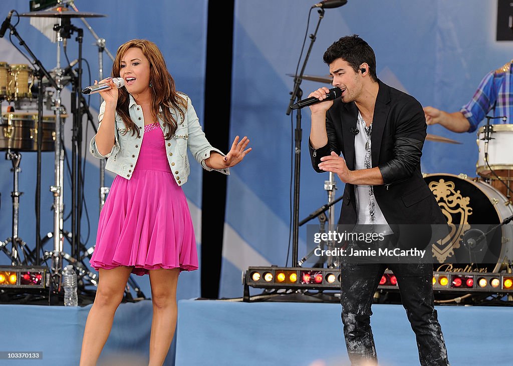 The Jonas Brothers & Demi Lovato Perform On ABC's "Good Morning America" - August 13, 2010