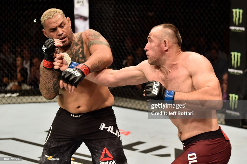UFC Fight Night Moscow: Hunt v Oleinik