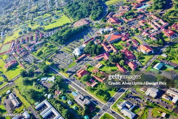 aerial view of university of hawaii campus at hilo - hilo stock pictures, royalty-free photos & images