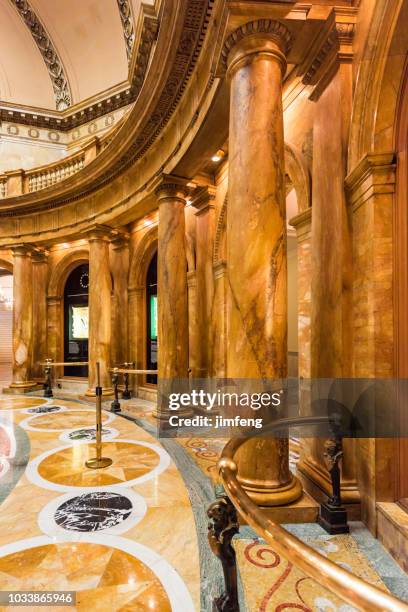 massachusetts state house - massachusetts state capitol stock pictures, royalty-free photos & images