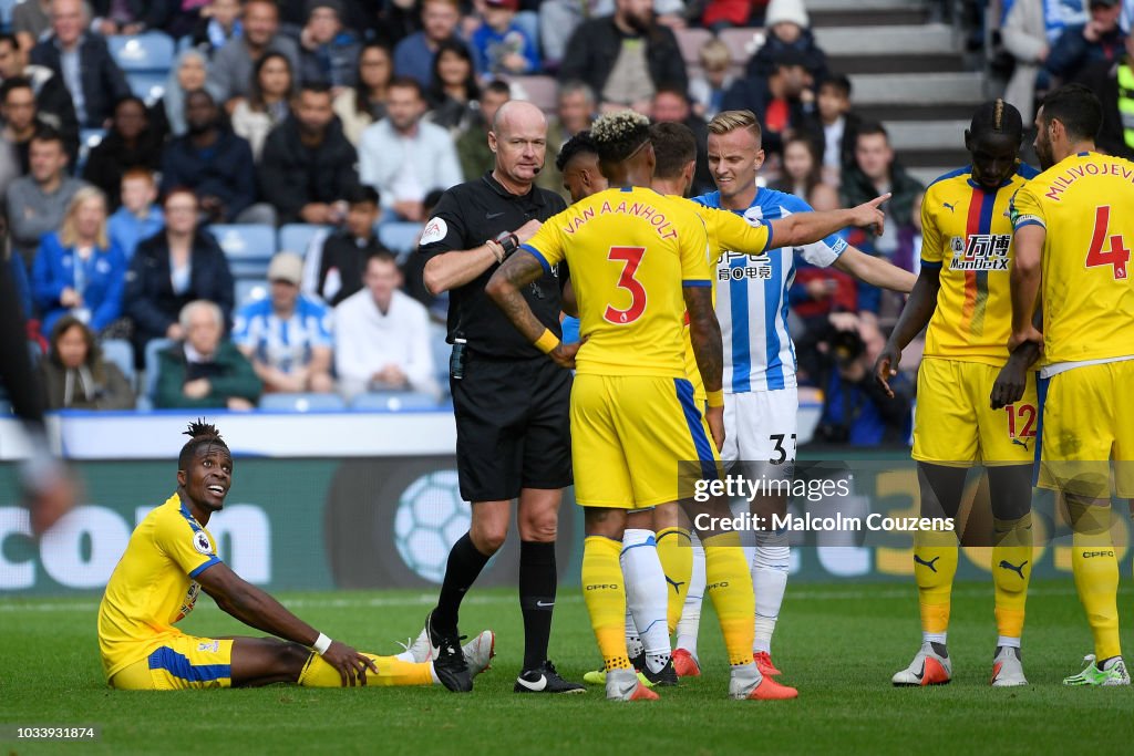 Huddersfield Town v Crystal Palace - Premier League