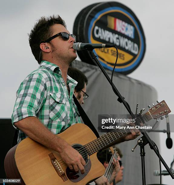 Warren Singer 58 Darlington (Singer) Stock Photos, High-Res Pictures, and Images ...