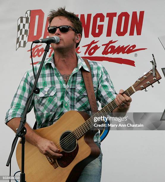 Warren Singer 58 Darlington (Singer) Stock Photos, High-Res Pictures, and Images ...