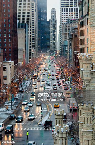 "the magnificent mile" - michigan avenue imagens e fotografias de stock