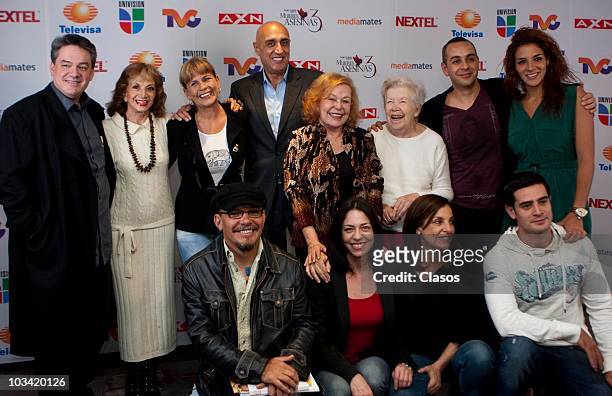 Ana Luisa Peluffo, Leticia Perdigon, Pedro Torres, Irma Lozano, Lourdes Canales and team pose during the presentation of a chapter of the Mujeres...