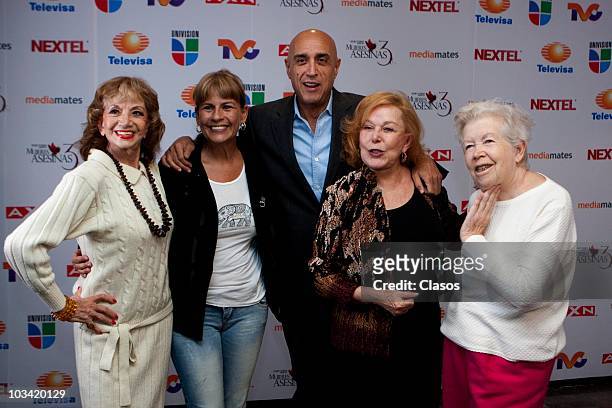 Ana Luisa Peluffo, Leticia Perdigon, Pedro Torres, Irma Lozano and Lourdes Canale pose during the presentation of a chapter of the Mujeres Asesinas 3...