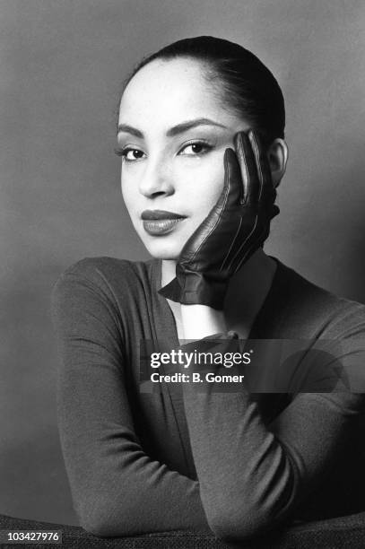 Singer Sade Adu poses on January 27, 1984.