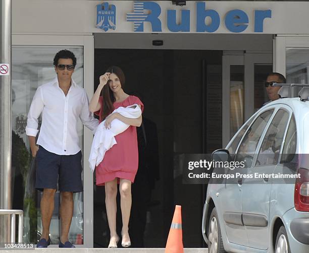 Spanish actress Paz Vega presents her newborn child, Lenon, with husband Orson Salazar, on August 18, 2010 in Madrid, Spain. Lenon Salazar Vega was...