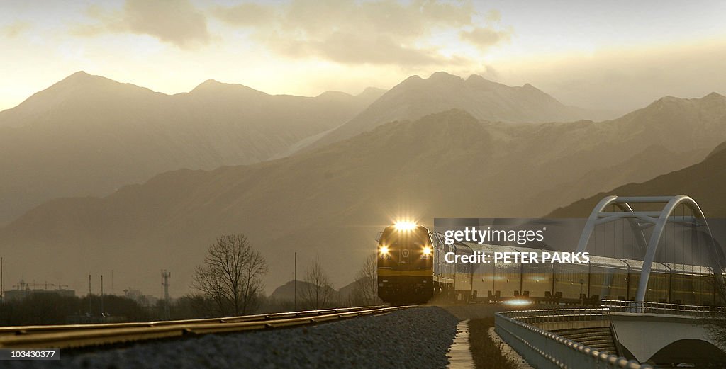 A train leaves the Tibetan capital Lhasa