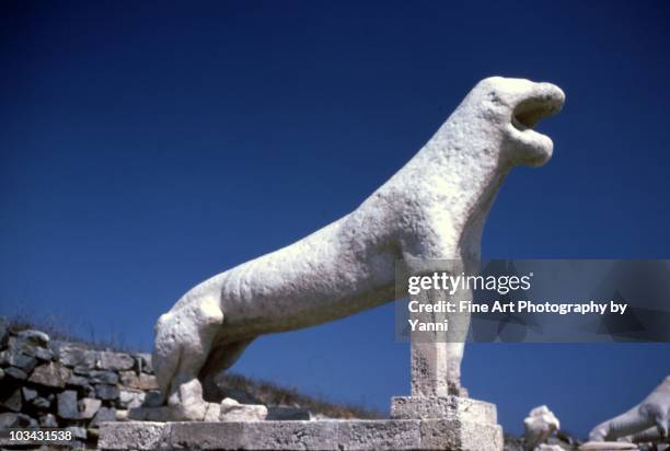 lion of delos - delos stock-fotos und bilder