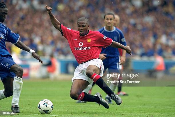 Quinton Fortune of Manchester United in action during the Charity Shield against Chelsea at Wembley Stadium in London. Chelsea won the match 2-0. \...