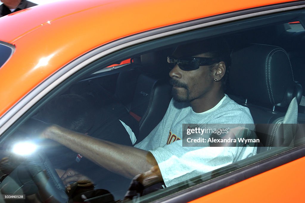 Dodge Challenger Celebrity Drag Race