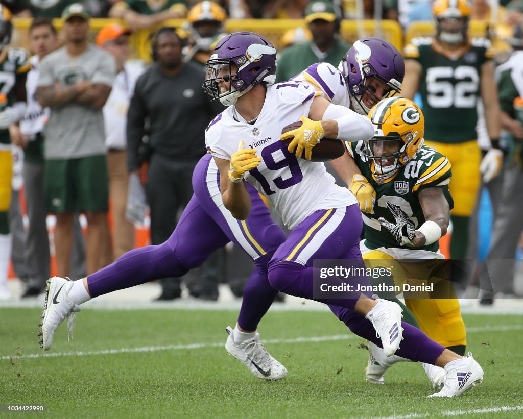 Minnesota Vikings v Green Bay Packers