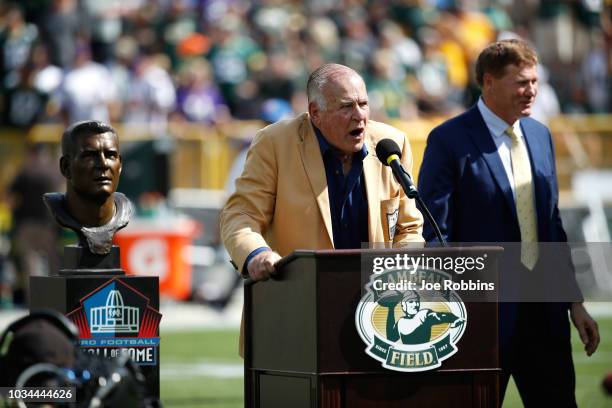 Jerry Kramer speaks at a halftime ceremony during a game between the Green Bay Packers and the Minnesota Vikings at Lambeau Field on September 16,...