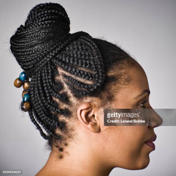 864 Side Braid Hair Photos and Premium High Res Pictures - Getty Images