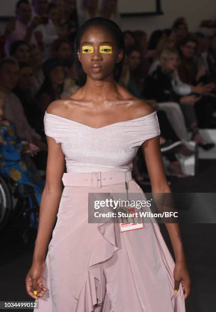 Model walks the runway at the Kolchagov Barba show during London Fashion Week September 2018 at The BFC Show Space on September 16, 2018 in London,...