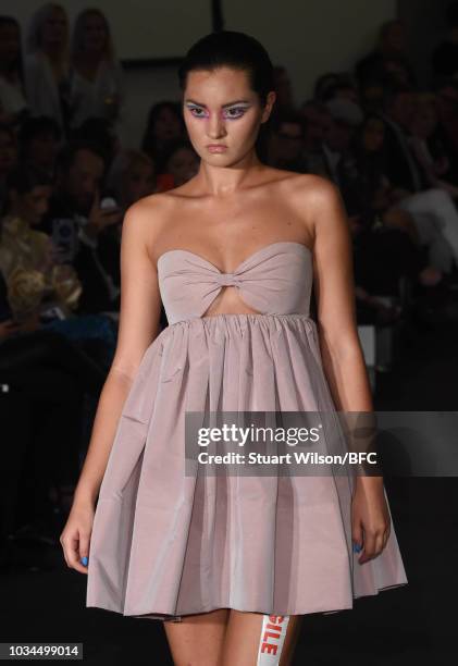 Model walks the runway at the Kolchagov Barba show during London Fashion Week September 2018 at The BFC Show Space on September 16, 2018 in London,...