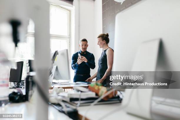 startup business manager talking to employee - start a new business stock pictures, royalty-free photos & images