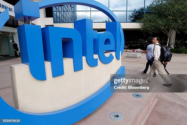169 Intel Corporate Headquarters Stock Photos, High-Res Pictures, and ...