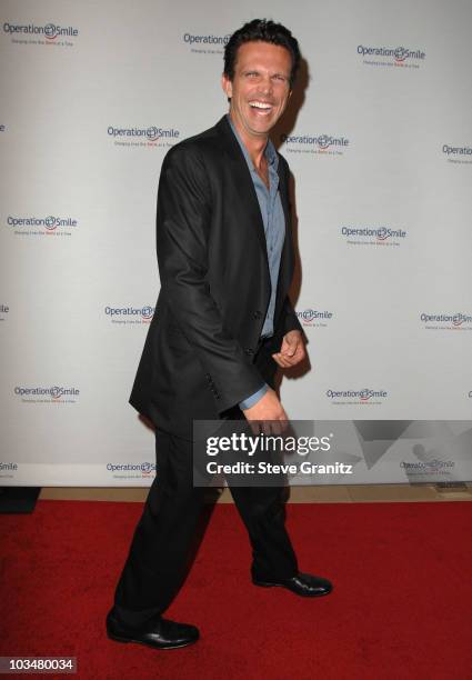 Ashley Hamilton arrives at Operation Smile's 8th Annual Smile Gala at The Beverly Hilton Hotel on October 2, 2009 in Beverly Hills, California.