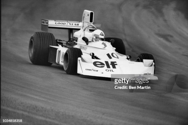 Lella Lombardi racing her March Formula 1 at Brands Hatch March 27, 1975.