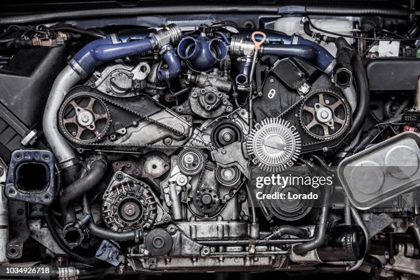 自動車エンジン - diesel piston ストックフォトと画像