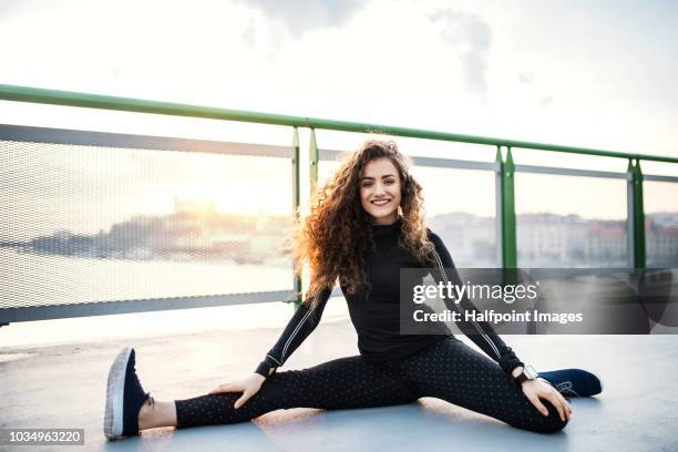 542 Women Feet Leggings Stock Photos, High-Res Pictures, and Images - Getty  Images