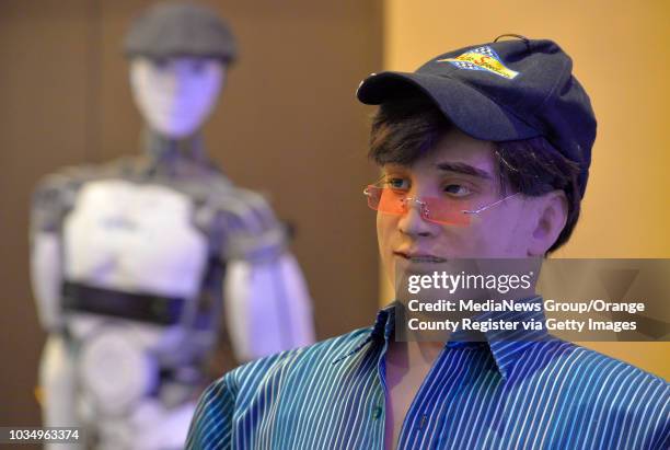 Testo Inmoov 27 Inmoov Stock Photos, High-Res Pictures, and Images - Getty Images
