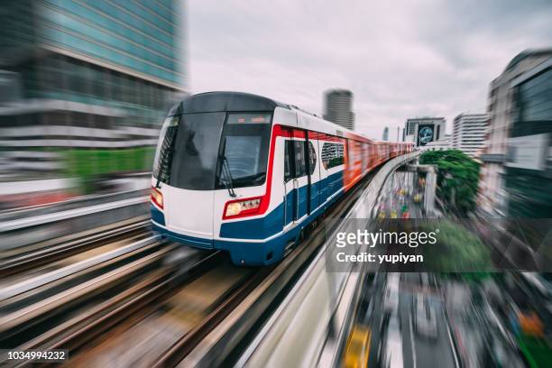 subway track through the city of bangkok - bts skytrain stock pictures, royalty-free photos & images