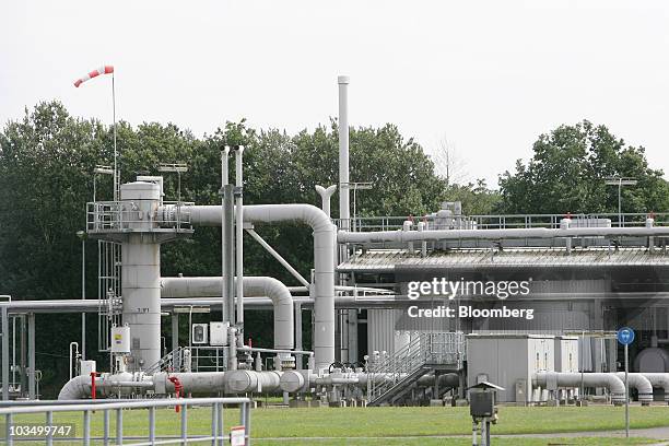 Deutsche Shell Ag Photos and Premium High Res Pictures - Getty Images