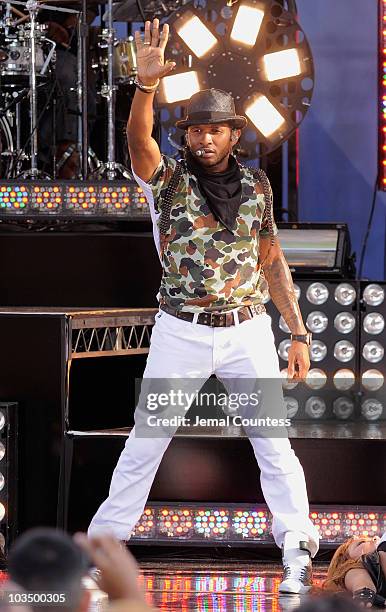 Singer Usher performs on ABC's "Good Morning America" at Rumsey Playfield, Central Park on August 20, 2010 in New York City.