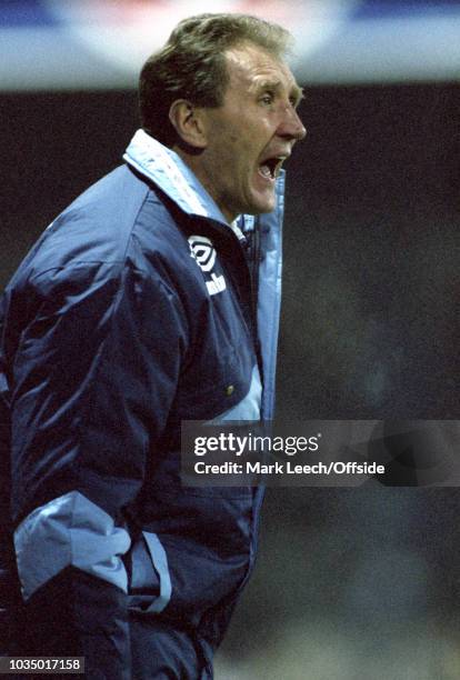 December 1991 Luton - Football League Division One - Luton Town v Leeds United - Leeds manager Howard Wilkinson -