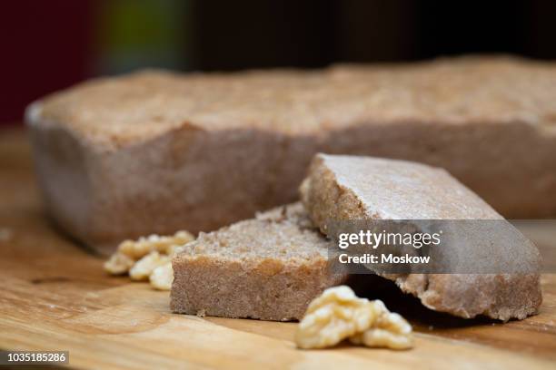 pão caseiro integral vegano - caseiro 個照片及圖片檔