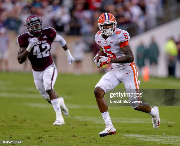 Bob Riggins Clemson 36 Bob Higgins (American Football) Stock Photos, High-Res Pictures, and ...