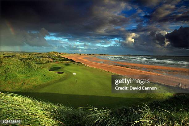 Doonbeg Golf Club Photos and Premium High Res Pictures - Getty Images