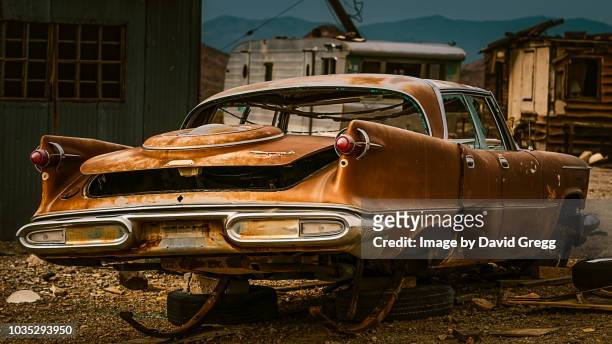 abandoned dream car - abandoned car stock pictures, royalty-free photos & images