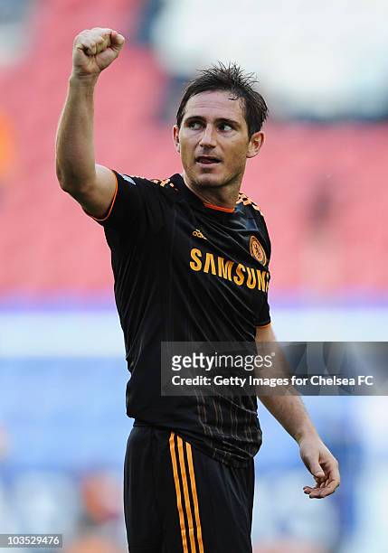 Frank Lampard of Chelsea celebrates victory after the Barclays Premier League match between Wigan Athletic and Chelsea at DW Stadium on August 21,...
