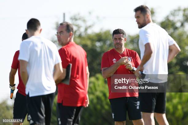 Head coach Rui Vitoria during a SL Benfica training session ahead of the Group E match of the UEFA Champions League between SL Benfica and FC Bayern...