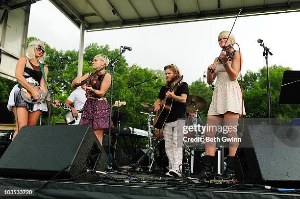 Frank Rische 34 Scarlett Rische Stock Photos, High-Res Pictures, and Images - Getty ...