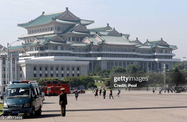 Pyongyang Vehicles 5,623 Pyongyang Seoul Stock Photos, High-Res Pictures, and Images ...