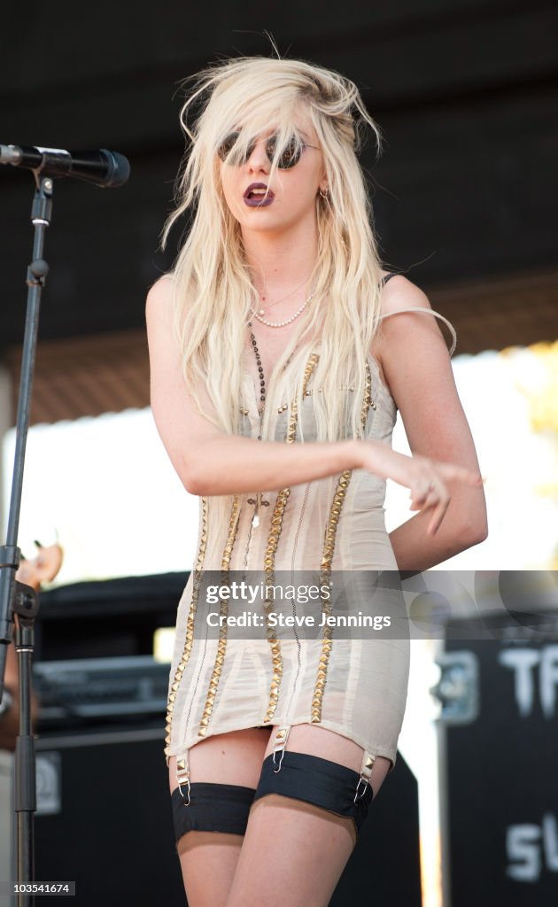 Vans Warped Tour 2010 - Wheatland, CA
