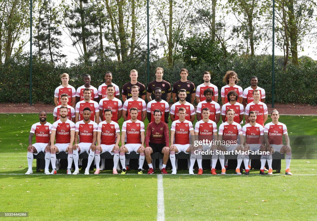 Arsenal 1st Team Squad Photocall