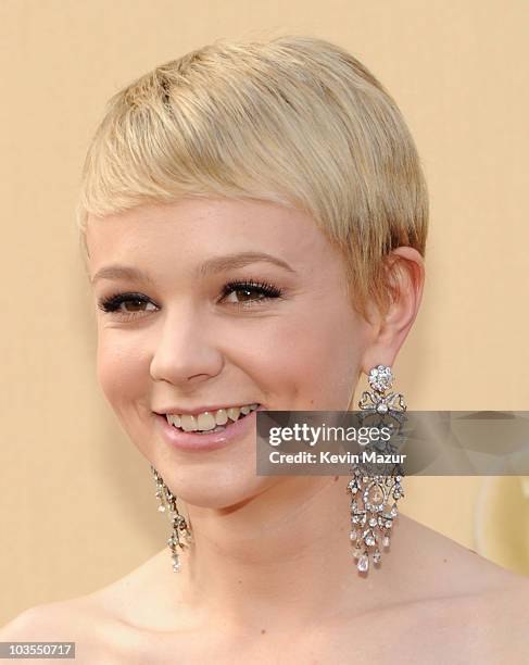 Actress Carey Mulligan arrives at the 82nd Annual Academy Awards at the Kodak Theatre on March 7, 2010 in Hollywood, California.