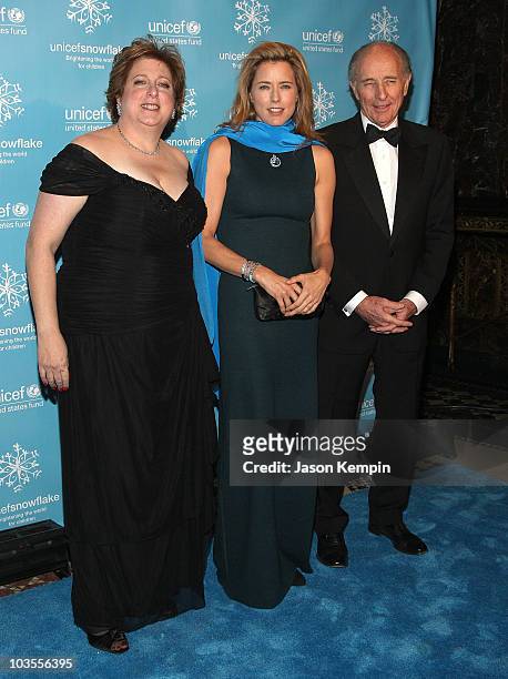 President and CEO of the US Fund for UNICEF Caryl Stern, actress Tea Leoni and Anthony Pantaleoni arrive to the 2007 UNICEF Snowflake Ball at...