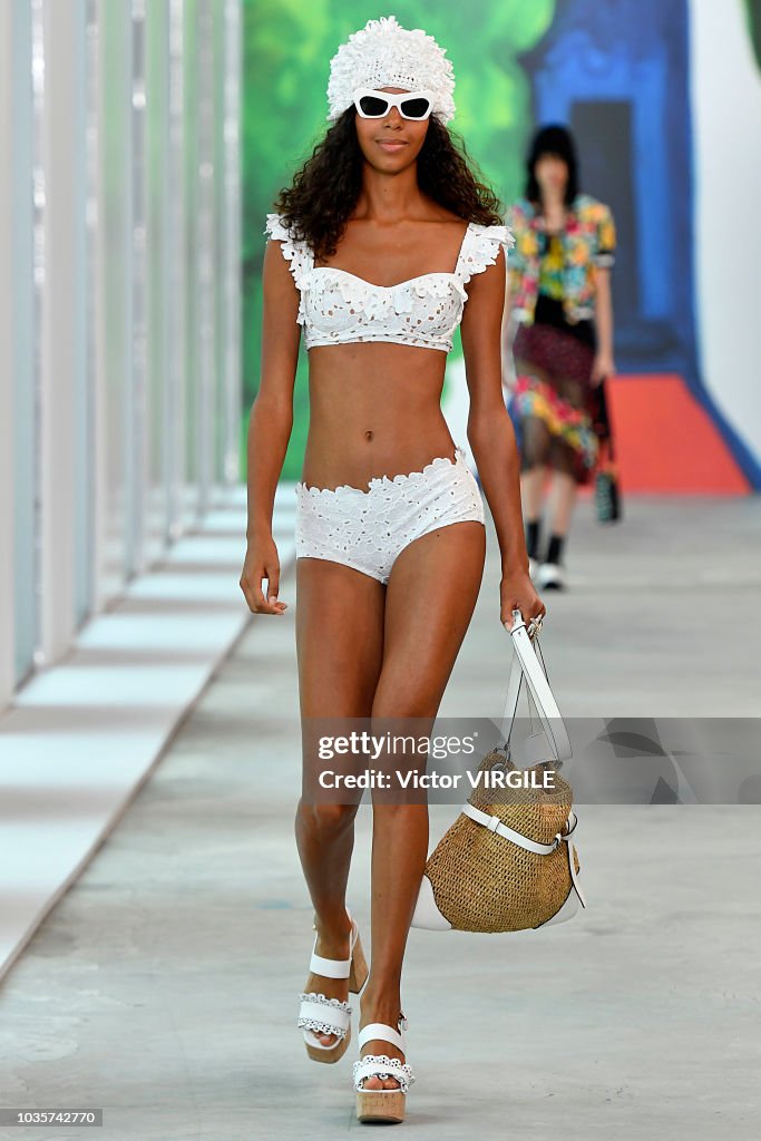 Michael Kors - Runway - September 2018 - New York Fashion Week