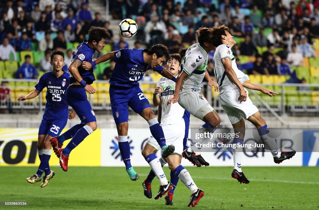 Suwon Samsung Bluewings v Jeonbuk Hyundai Motors - AFC Champions League Quarter Final 2nd Leg