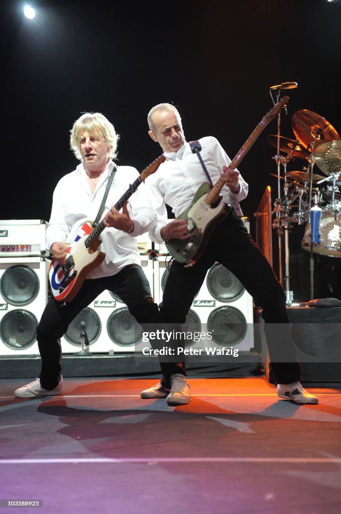 Status Quo In Concert