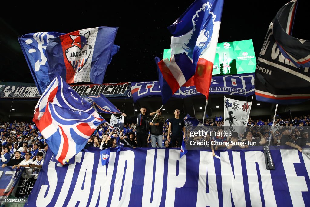 Suwon Samsung Bluewings v Jeonbuk Hyundai Motors - AFC Champions League Quarter Final 2nd Leg